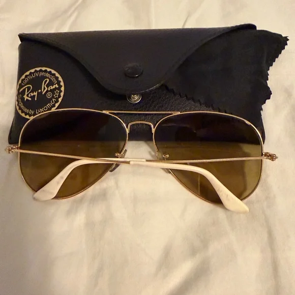 Ray-Ban Aviator Gradient Sunglasses - Picture 5 of 7